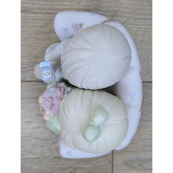 Precious Moments 261149 "Say I Do" Figurine 1996 Enesco Proposal Cake Topper - Picture 9 of 10